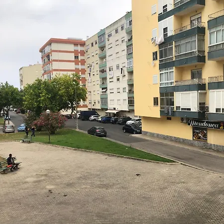 Δωμάτια σε οικογενειακή κατοικία Casa Flores Amora