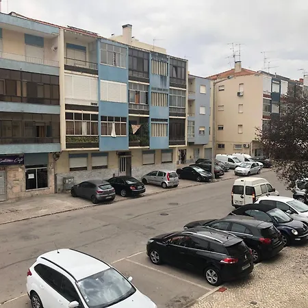 Δωμάτια σε οικογενειακή κατοικία Casa Flores